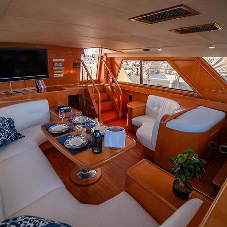 Master&Commander Valência Exterior foto